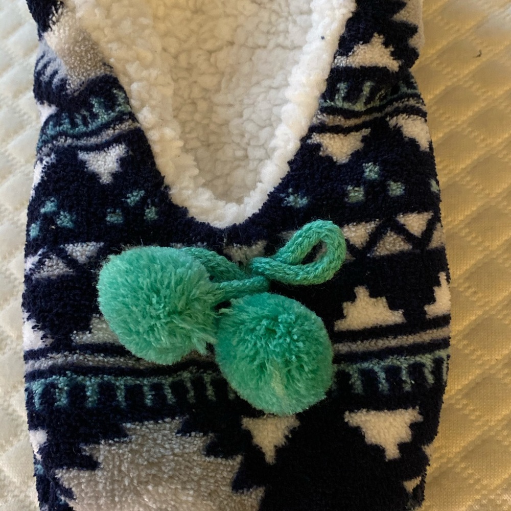 Slippers - Picture 3 of 3